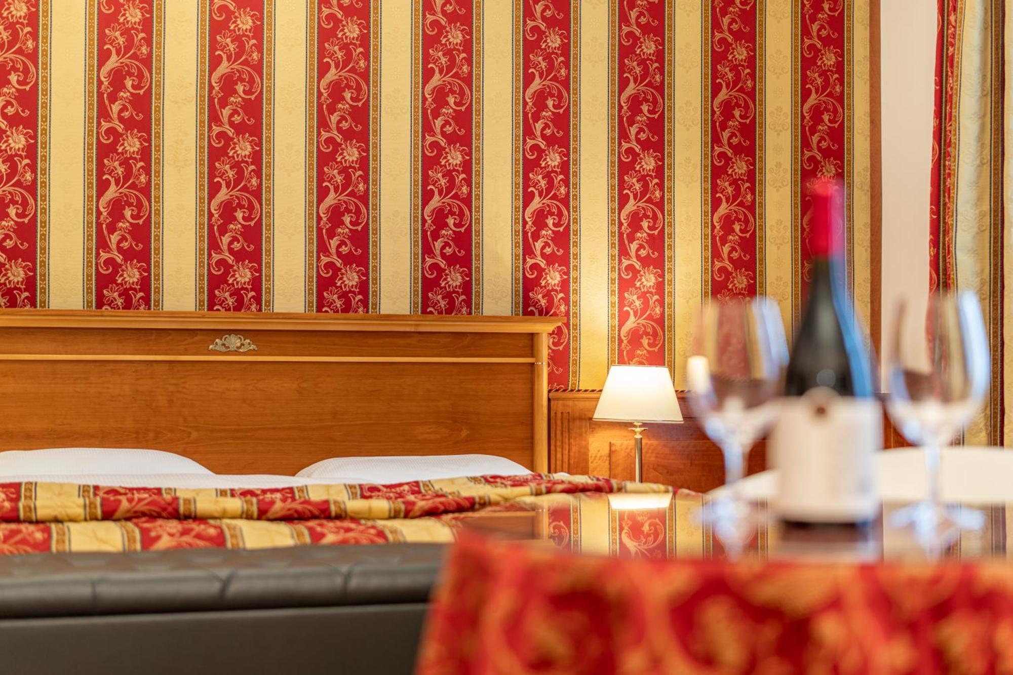 Hotel Neue Post I Self Check-In İnnsbruck Dış mekan fotoğraf