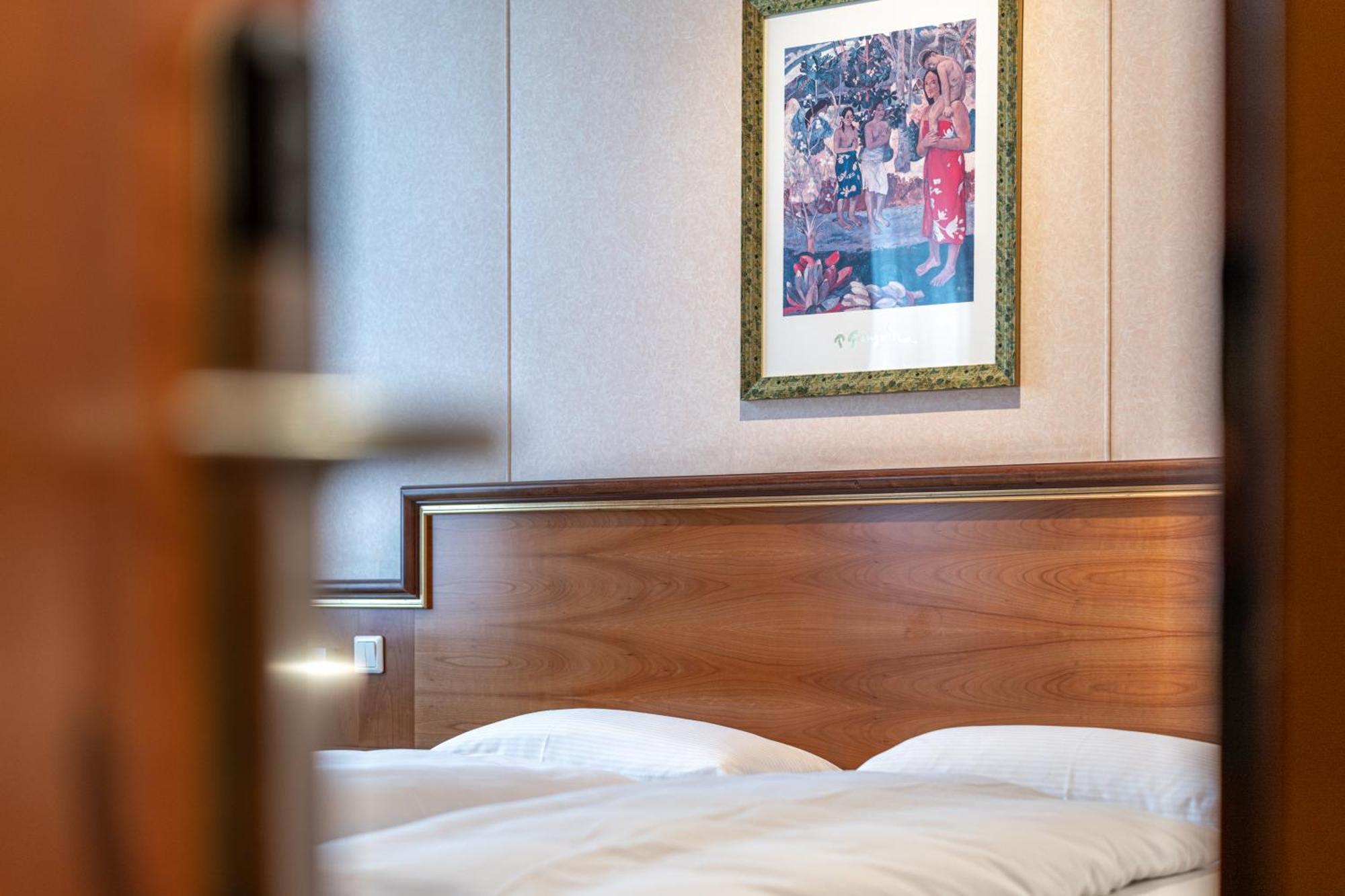 Hotel Neue Post I Self Check-In İnnsbruck Oda fotoğraf